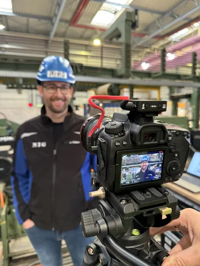 Mitarbeiter von NIG beim Partner-Webinar mit NIG, Duwe-3d, API: Messen eines Hochofens mit PolyWorks