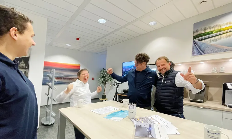 Besucher und Mitarbeiter beim Techday von Duwe-3d in Leipzig