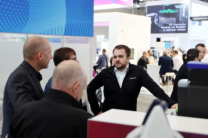 Claus Knoll, Vorstand Duwe-3d auf der 36. Control 2024 - Internationale Fachmesse für Qualitätssicherung in Suttgart