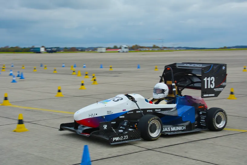 Munich Motorsport - Formula Students E-Rennwagen im Einsatz auf der Rennstrecke