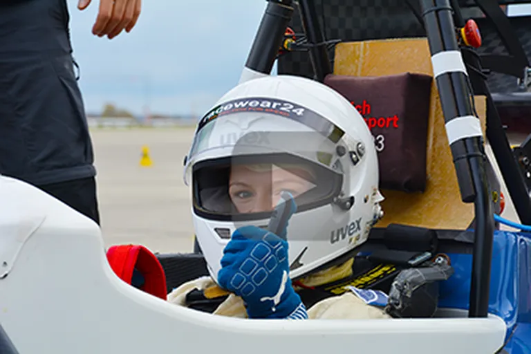 Daumen hoch für Munich Motorsports - Duwe-3d wünscht eine gute Rennsaison