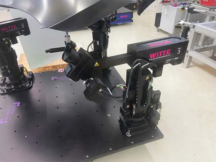 D3D_Digital_Clamping_mit_Monitor_7.jpg